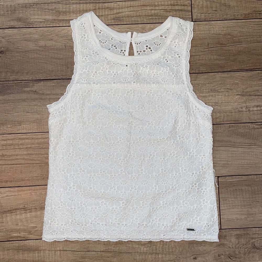 White no sleeve shirt from Abercrombie & Fitch. Formal.